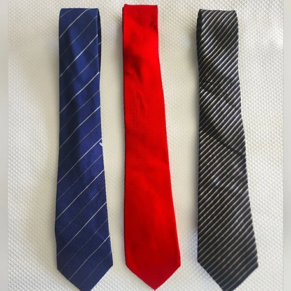 Banana Republic tie bundle of 3 new without tags
